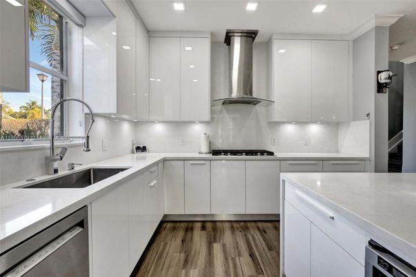 Interior, Kitchen, Recessed Lighting, Stainless Steel Appliances, Wood Texture Flooring