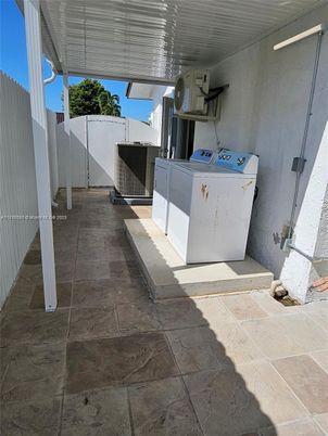 Exterior, Washer