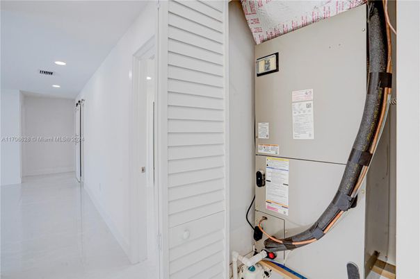 Interior, Recessed Lighting
