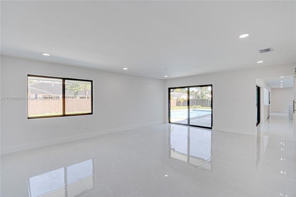 Empty room, Interior, Recessed Lighting