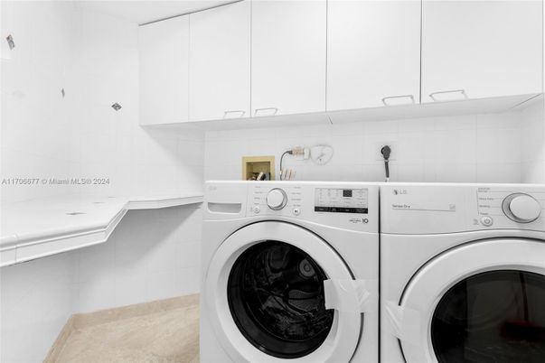 Interior, Washer