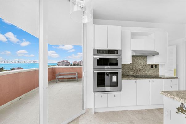 Interior, Kitchen, Pendant Lights, Stainless Steel Appliances, Water