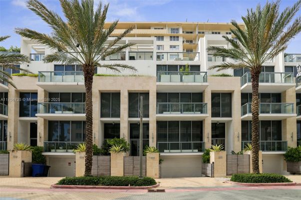 Exterior, Facade, Condo Building