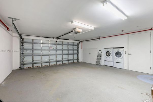 Garage, Interior, Washer