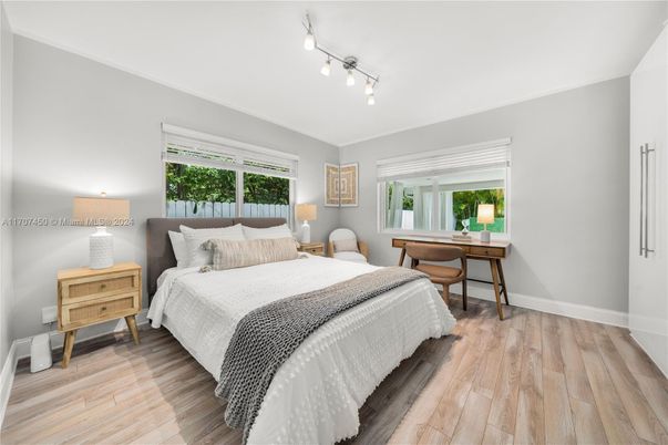 Bedroom, Home Office, Interior, Wood Texture Flooring