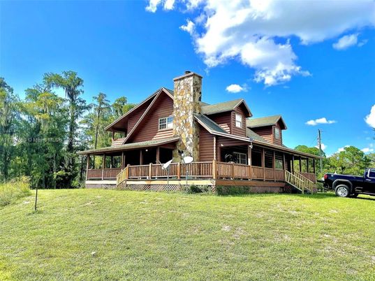 Backyard, Exterior, Facade, Log Home