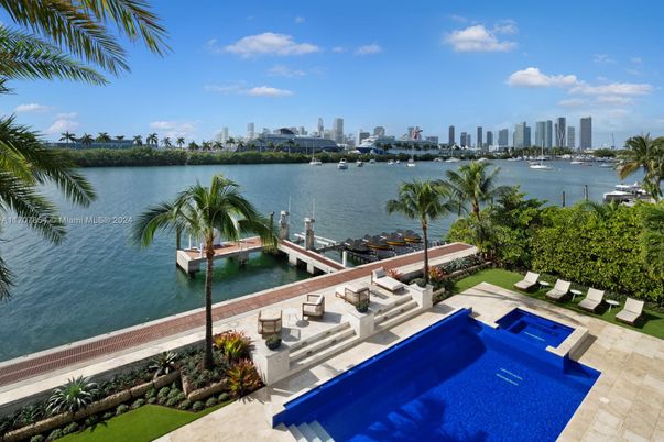 Exterior, Lake, Pool