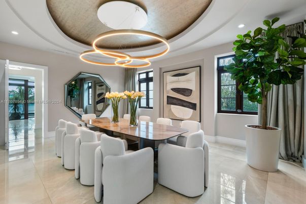 Dining room, Interior, Pendant Lights, Recessed Lighting