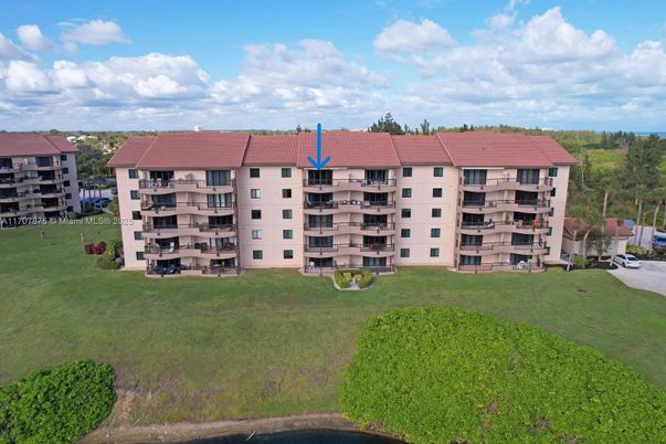 Backyard, Exterior, Facade, Condo Building