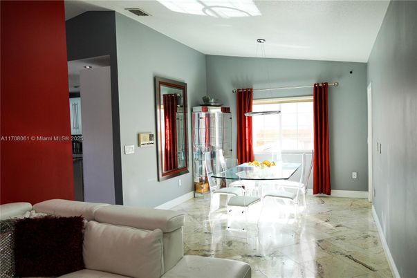 Dining room, Interior, Pendant Lights