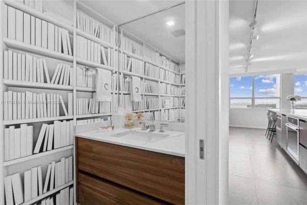 Bathroom, Interior, Recessed Lighting, Water