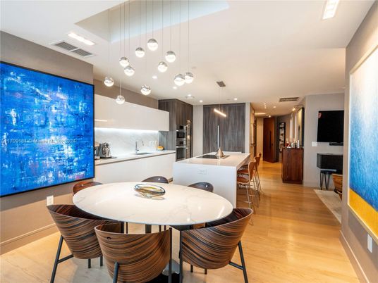 Dining room, Interior, Kitchen, Pendant Lights, Recessed Lighting, Wood Texture Flooring
