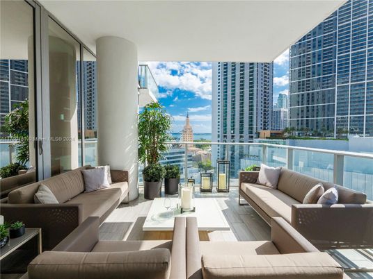 Exterior, Interior, Other, Skyline