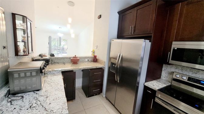 Interior, Kitchen, Pendant Lights, Stainless Steel Appliances