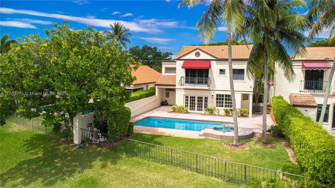 Backyard, Exterior, Pool