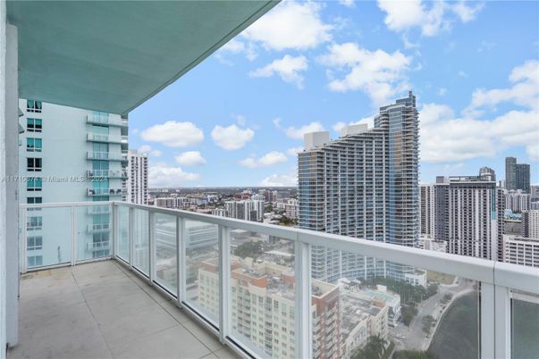Exterior, Other, Skyline