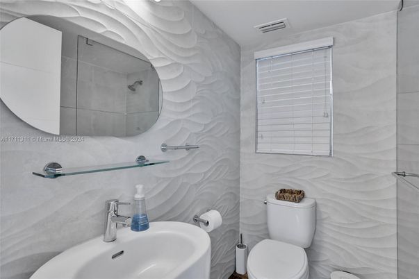 Bathroom, Interior