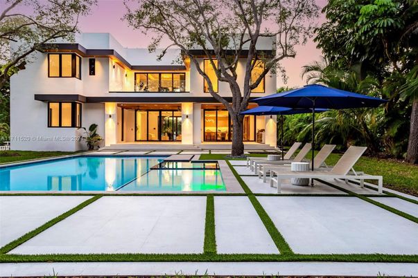 Backyard, Exterior, Pool