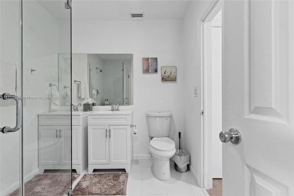 Bathroom, Glass Shower, Interior