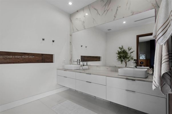 Bathroom, Dual Sink Vanities, Interior, Marble Walls, Recessed Lighting