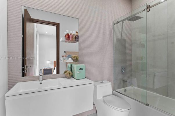 Bathroom, Glass Shower, Interior