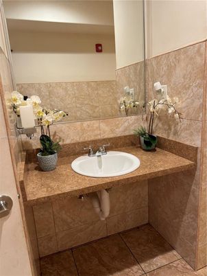 Bathroom, Interior