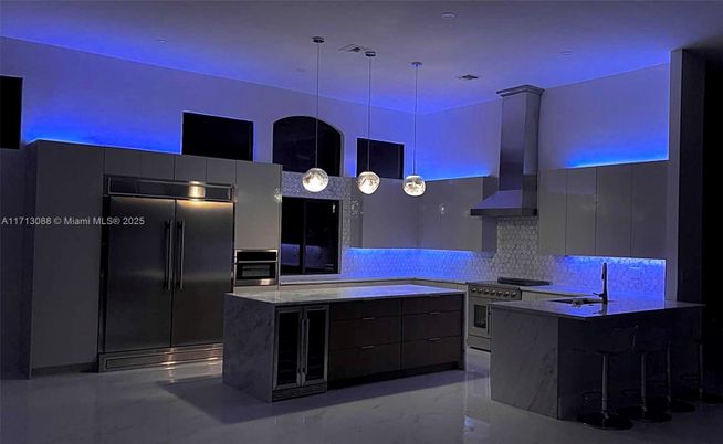 Interior, Kitchen, Pendant Lights, Recessed Lighting, Stainless Steel Appliances