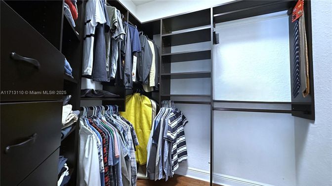 Interior, Walk-in Closets
