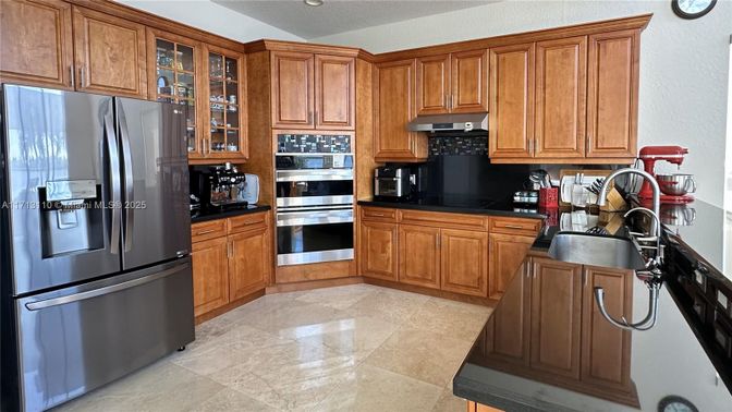 Interior, Kitchen, Stainless Steel Appliances