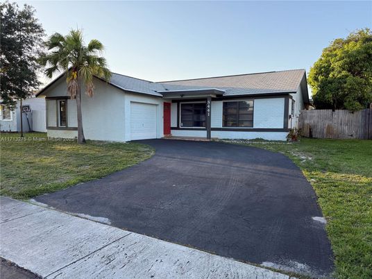 Attached, Backyard, Exterior, Facade, Ranch