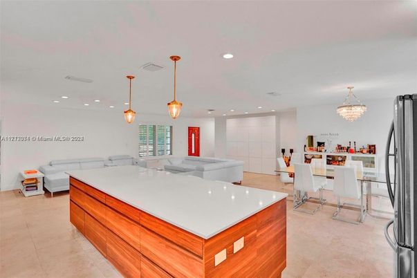 Chandelier, Dining room, Interior, Kitchen, Living room, Pendant Lights, Recessed Lighting