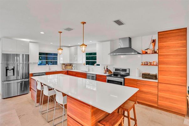 Interior, Kitchen, Pendant Lights, Recessed Lighting, Stainless Steel Appliances