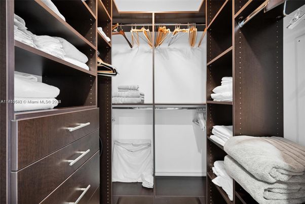 Interior, Walk-in Closets