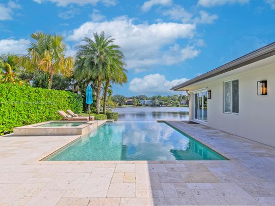 Exterior, Lake, Pool, Water