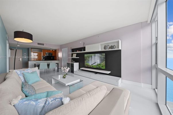 Dining room, Interior, Kitchen, Living room, Water