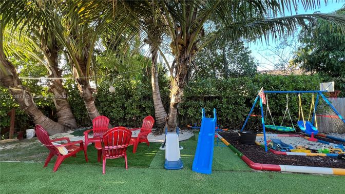 Backyard, Exterior, Playground