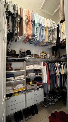 Interior, Walk-in Closets