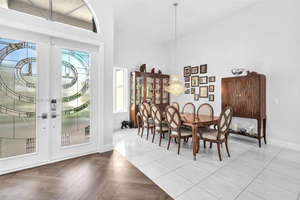 Chandelier, Dining room, Interior, Wood Texture Flooring