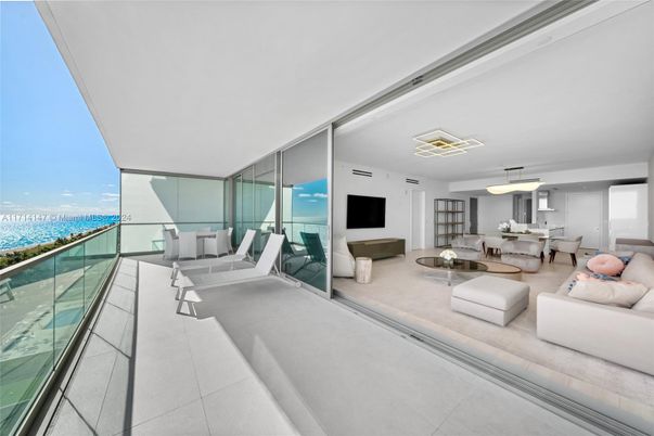 Dining room, Interior, Living room, Water