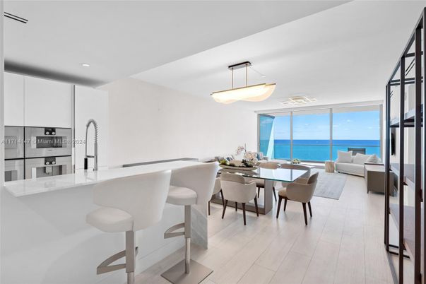 Dining room, Interior, Kitchen, Pendant Lights, Recessed Lighting, Water, Wood Texture Flooring