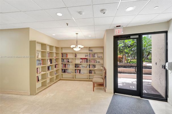 Chandelier, Interior, Recessed Lighting