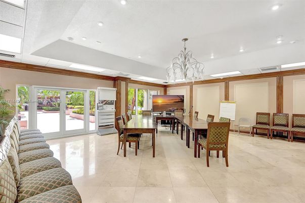 Chandelier, Dining room, Interior, Recessed Lighting