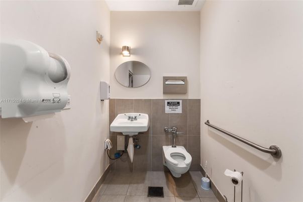 Bathroom, Interior