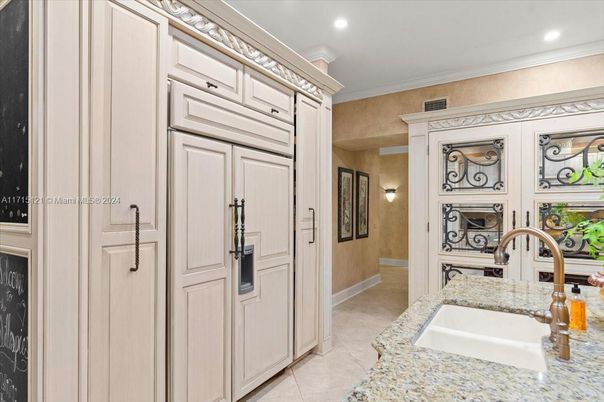 Interior, Kitchen, Recessed Lighting