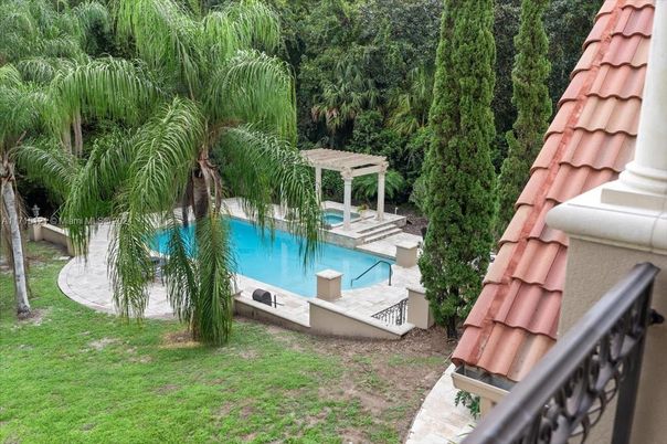 Exterior, Pool