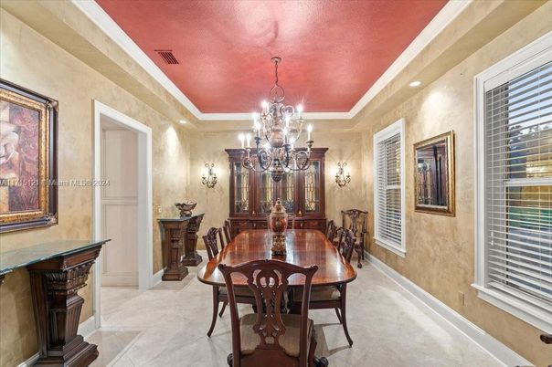 Chandelier, Dining room, Interior