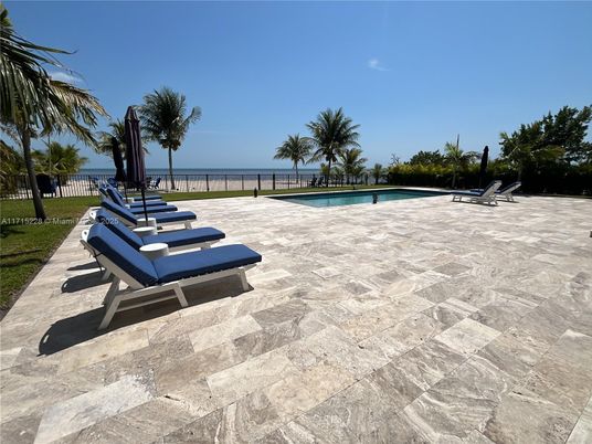 Exterior, Pool, Water
