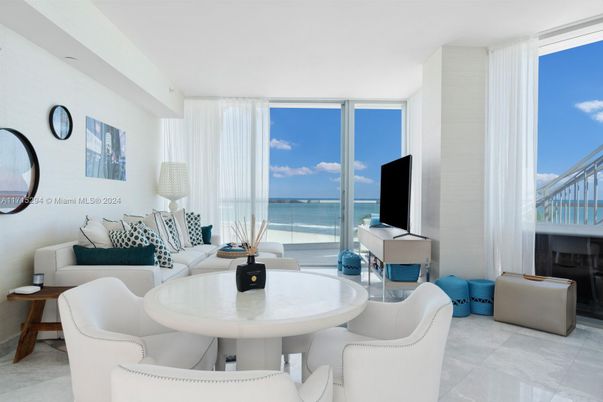 Dining room, Interior, Living room, Water