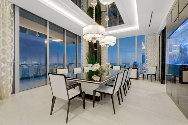 Chandelier, Dining room, Interior