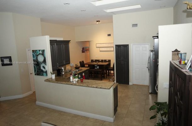 Dining room, Interior, Kitchen, Recessed Lighting